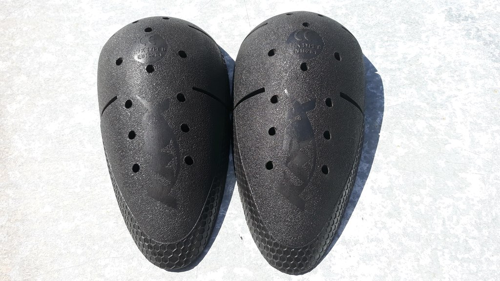 /blog/images/a1grt/KneePads.jpg